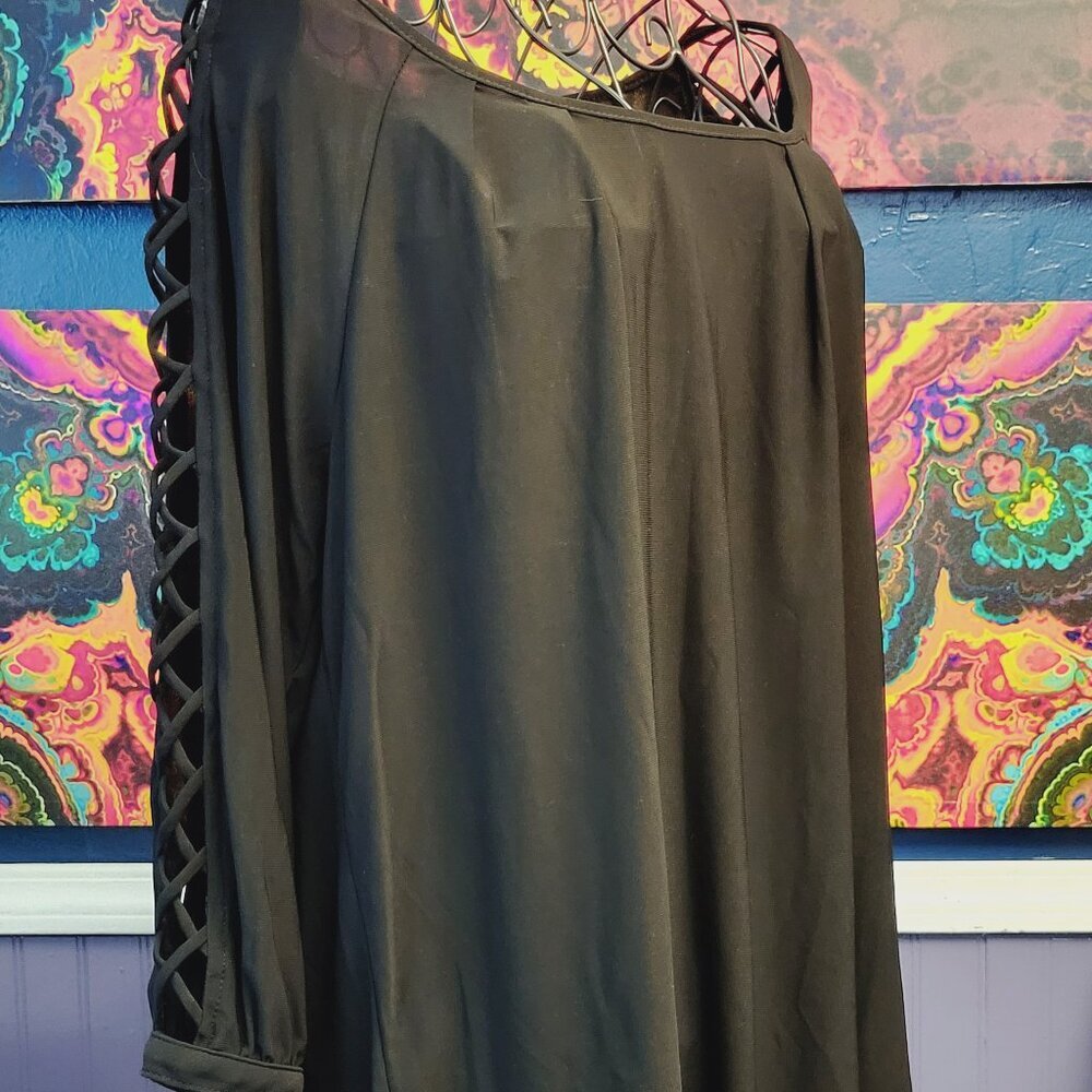 Always Indigo ~ Sz 1XL ~ Blouse with Cut Out Sleeves ~ NWT